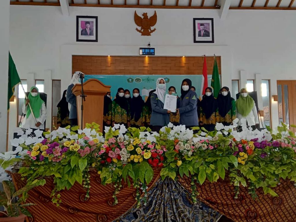 Pelantikan Tanjunganom