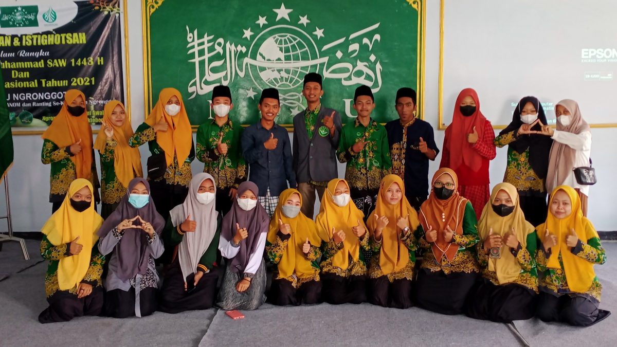 PAC IPNU IPPNU Ngronggot Selenggarakan Pelatihan Desain Grafis untuk Menunjang Bakat Desain Pengurus Ranting