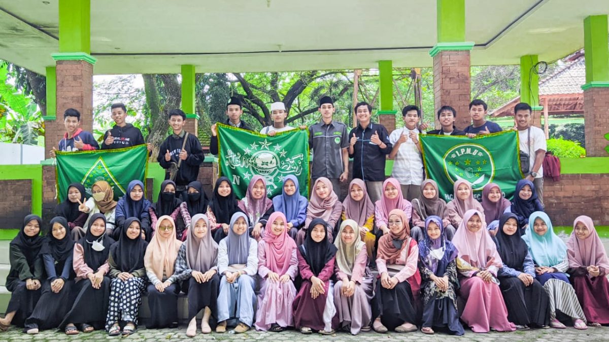 Untuk Mengenalkan Semua Pengurus Baru, PAC IPNU IPPNU Rejoso Adakan Kegiatan Ta’arufan