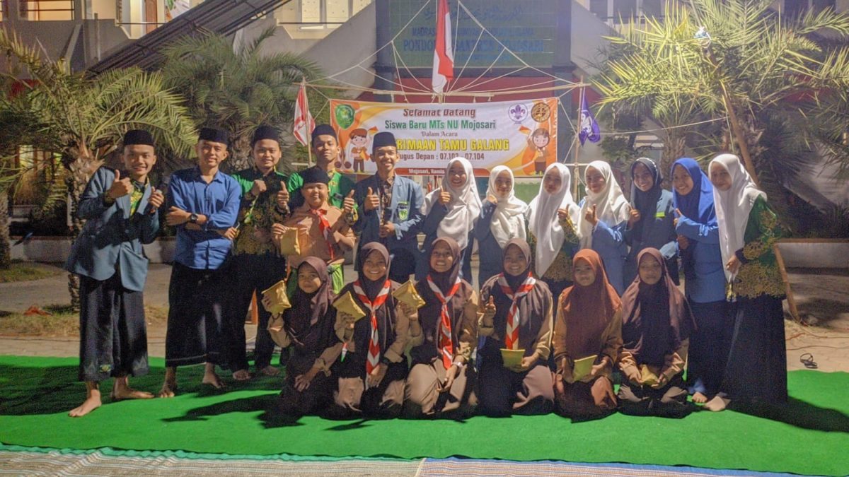 Kenalkan IPNU IPPNU di Sekolah, PAC IPNU IPPNU Loceret meriahkan kegiatan PTG Siswa Baru Mts NU Mojosari