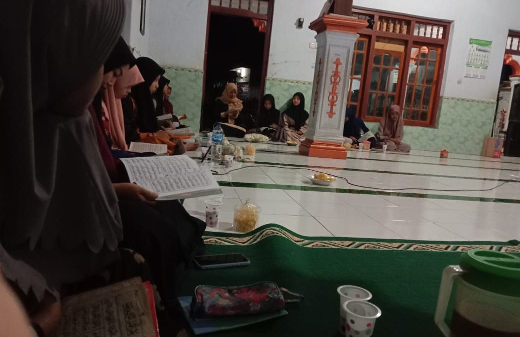 Pimpinan Ranting IPNU IPPNU Bajulan Perkuat Solidaritas dengan Rutinan
