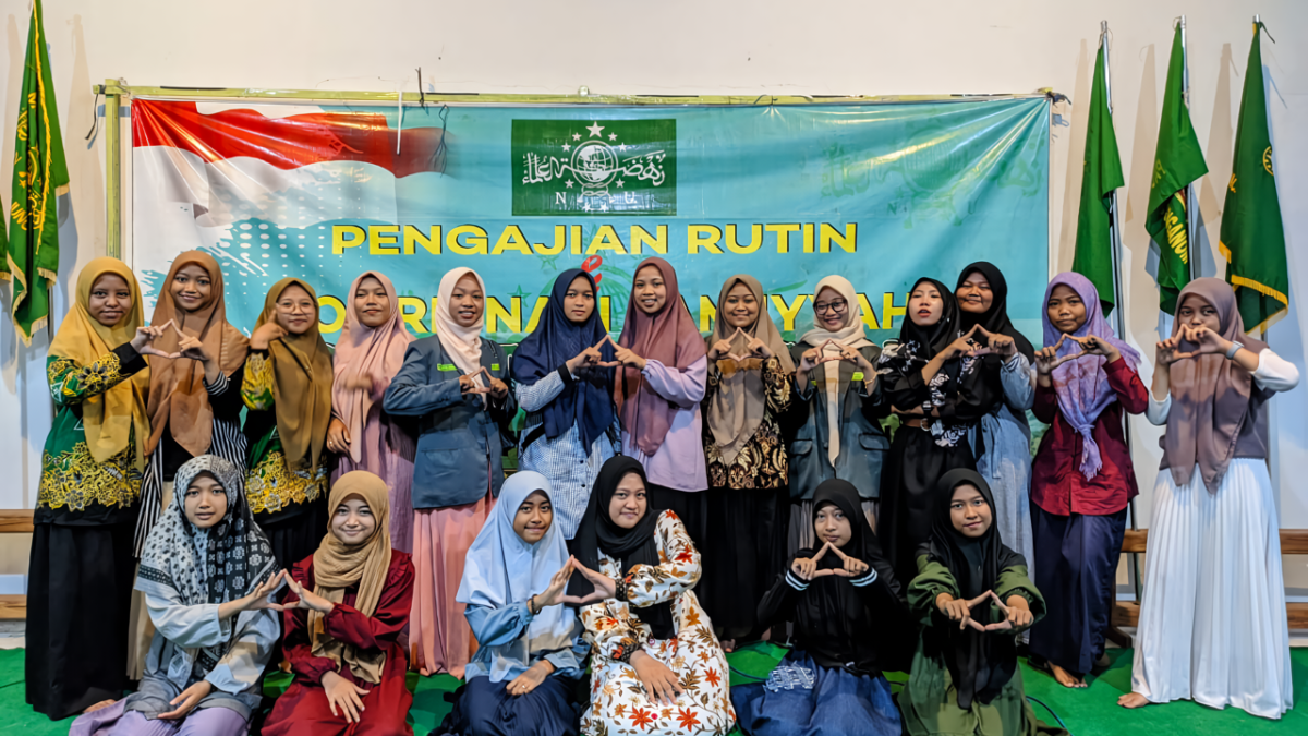 Regenerasi Kepemimpinan, IPNU IPPNU Ranting Warujayeng Gelar Rapat Anggota dan Buka Bersama