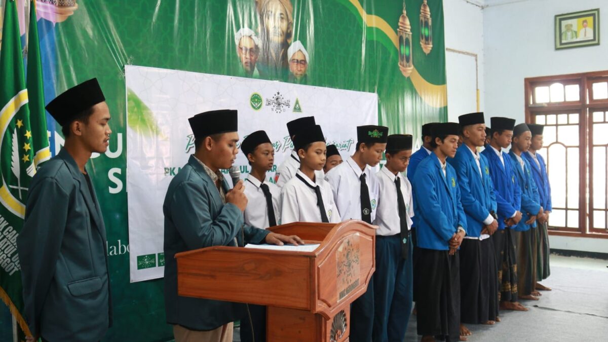 PAC IPNU IPPNU NGRONGGOT LAKUKAN PELANTIKAN SERENTAK 3 PIMPINAN KOMISARIAT