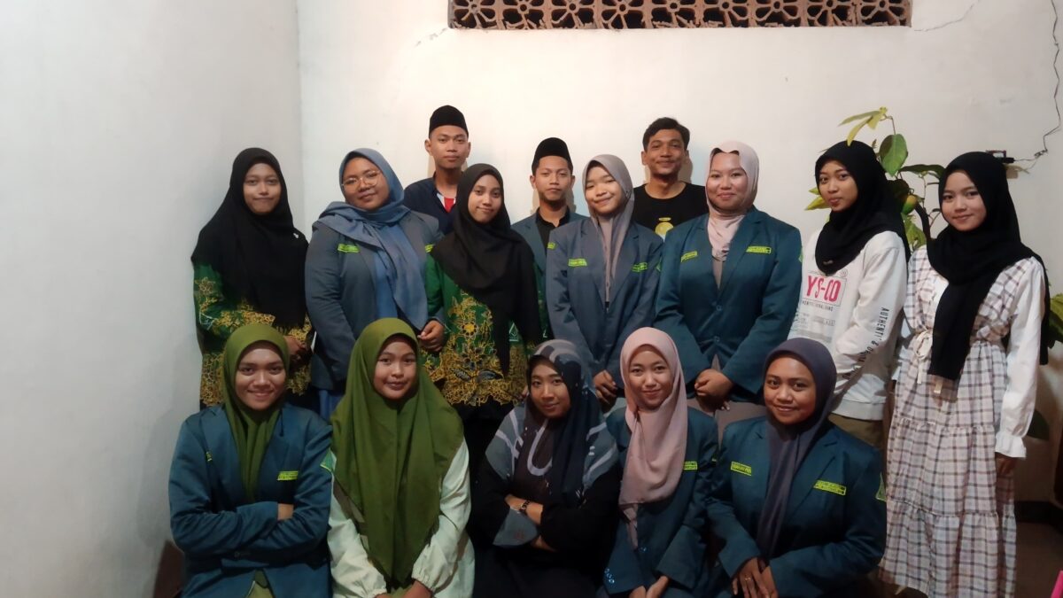 PAC IPNU-IPPNU Sukomoro Gelar Kegiatan Bagi Takjil dan Buka Bersama