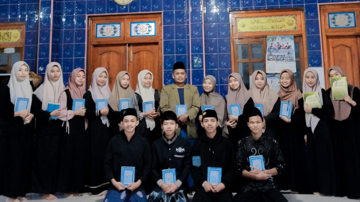 Intip Kegiatan Kajian Kitab PR IPNU IPPNU Desa Suru yang Sukses Hingga Tasyakuran Khataman