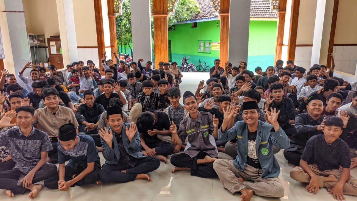 Sparkling Ramadhan: Meningkatkan Kesadaran & Kedisiplinan Ibadah Siswa siswi SMPN 1 Tanjunganom