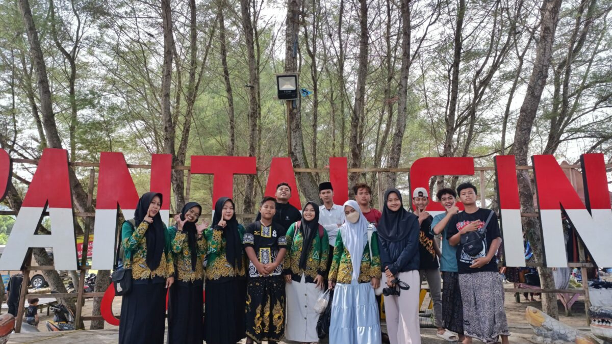Tadabbur Alam di Pantai Sine Tulungagung, Langkah Strategis Perkuat Karakter & Semangat Anggota PR Kampungbaru