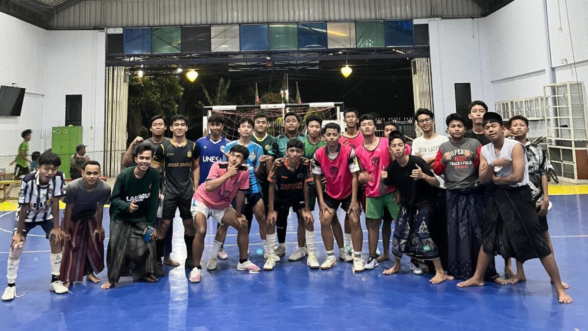 Exhibition Futsal PR Kampungbaru & Klurahan Solid dalam mengembangkan Bakat dan Kebersamaan antar Anggota 