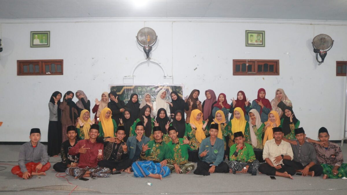 Rutinan Ngaos Kitab Risalah Ahlussunnah Wal Jamaah : Membentuk Kader Pelajar yang Taqwa dan Berakhlak Mulia